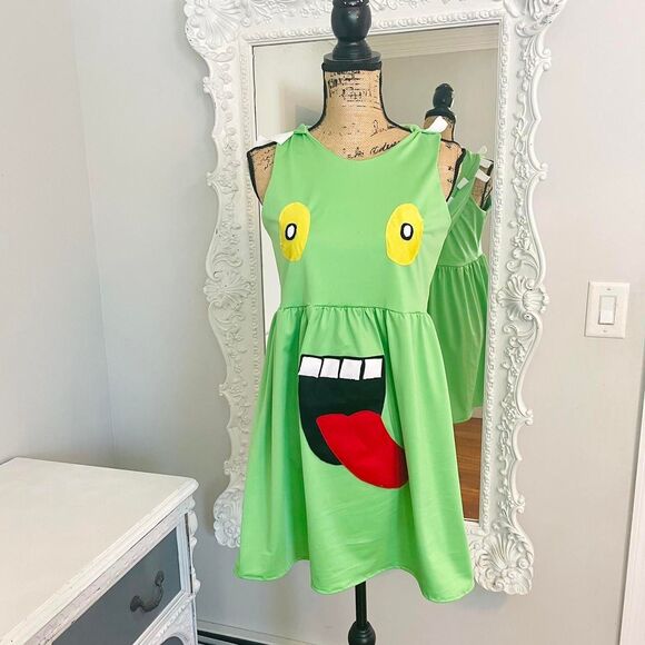 New York Couture *One of a Kind* SLIMER Loose Fit Hooded Dress - Picture 1 of 5